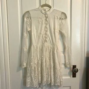WHITE LACE DRESS